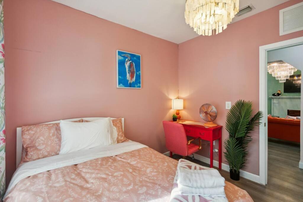 New! Havana Nights Villa ! Walk To Calle Ocho! Μαϊάμι Εξωτερικό φωτογραφία